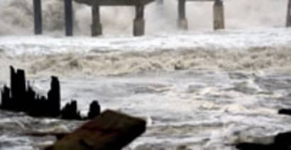 Sandy an 'Enormous Hit' to Economy: Ex-Fed Official