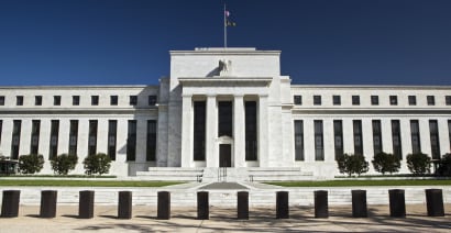 Gross: Fed's 'Hot Air' Will Keep Bond Bubble Aloft
