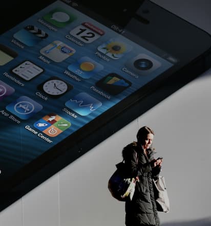 Apple Working on Cheaper iPhone: Report