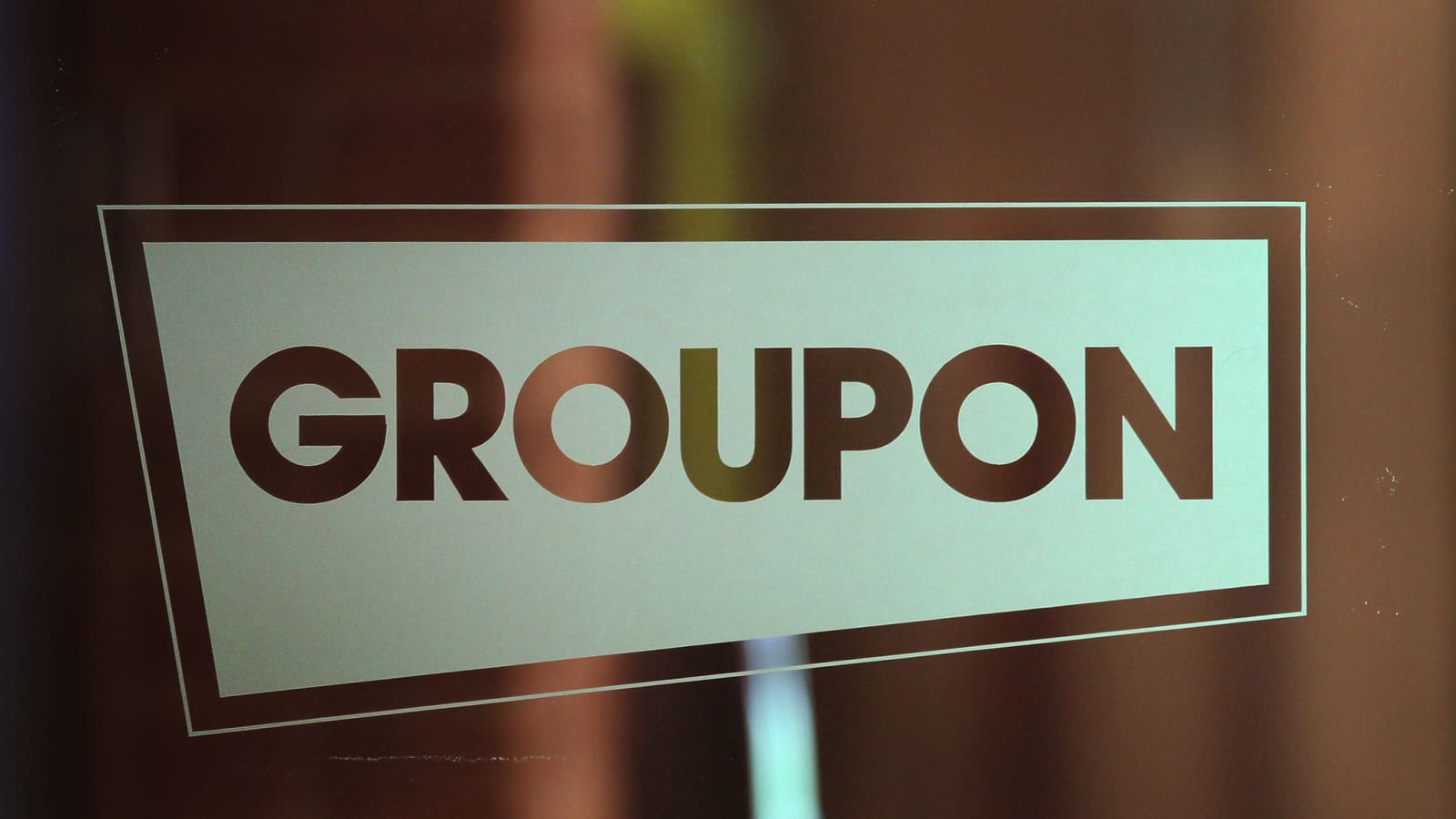 10 Ways to Turn Around Groupon