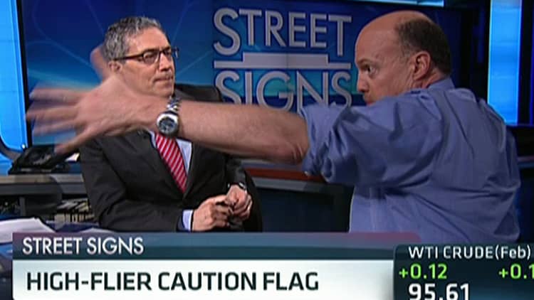 Cramer Storms the 'Street Signs' Set