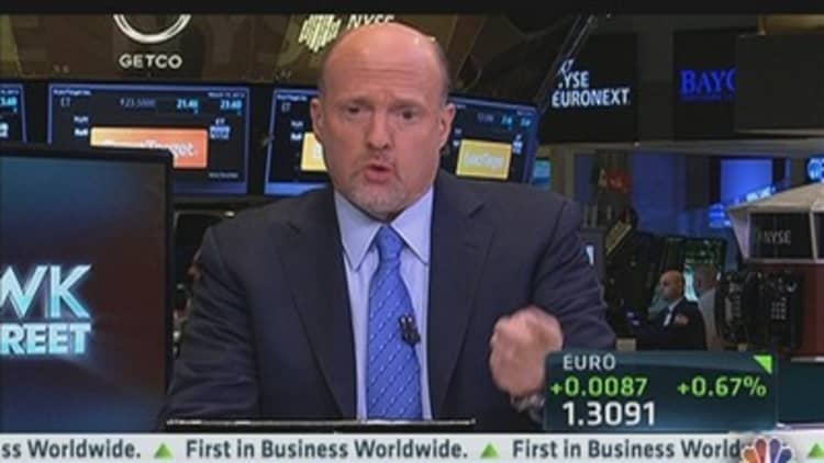 Cramer's Stocks to Watch: Groupon & Airlines