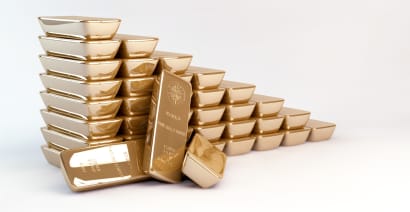 Gold skids to $1,277 as dollar rebounds