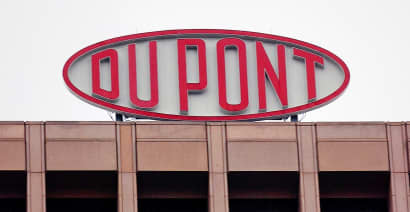 DuPont profit jumps as margins improve