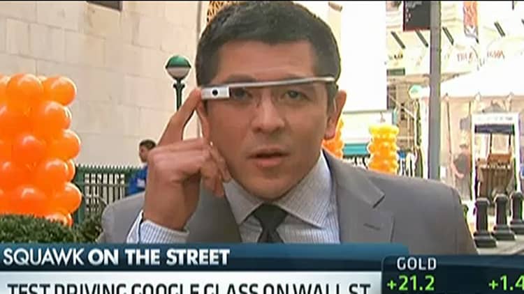 Carl Test Drives Google Glass on Wall Street