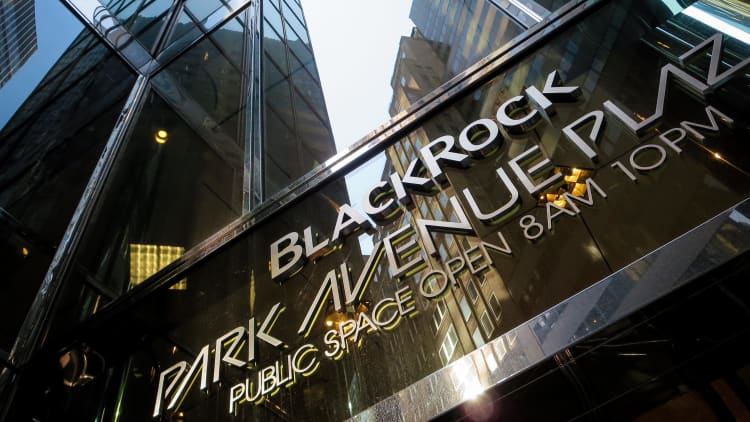 BlackRock turns to the machines for new stock-picking strategy