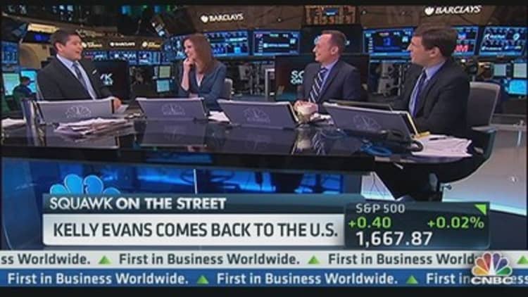 Who Is Kelly Evans?