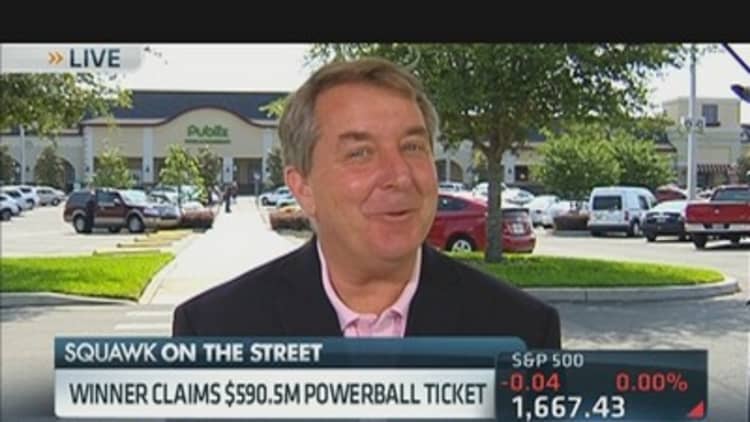 Winner Claims $590.5 Million Powerball Ticket