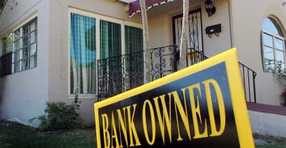 Foreclosures Decline Ahead of Slowdown