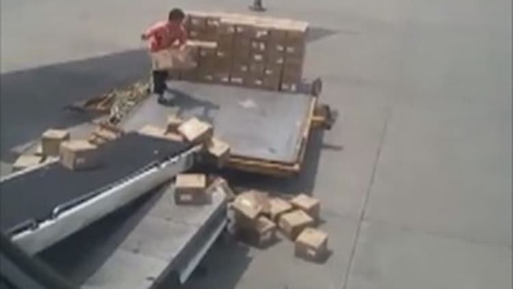 Worst Cargo Handler in the World? 