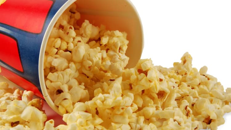 Cleveland Cinemas: Wear USA colors, get free popcorn