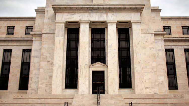 Por qué la Reserva Federal espera más quiebras bancarias