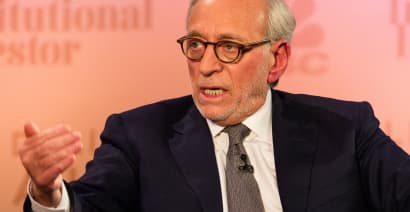 Nelson Peltz amasses big stake in DuPont