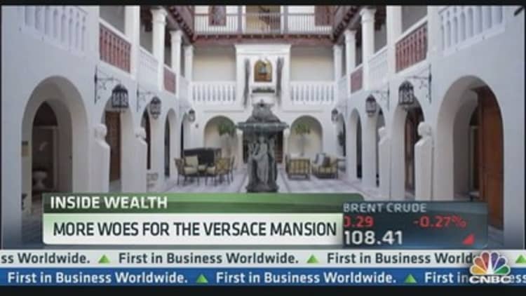 Versace mansion goes up for sale