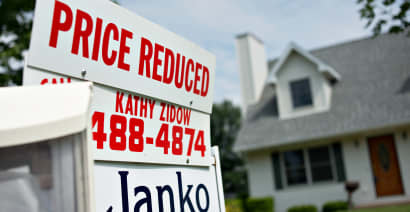 1 in 5 home sellers are now dropping their asking price as the market cools