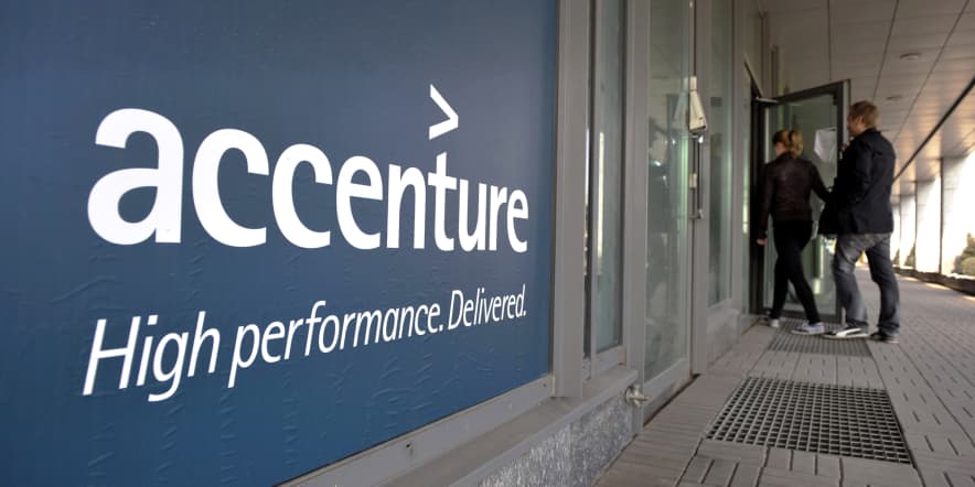Demand from N America drives Accenture results