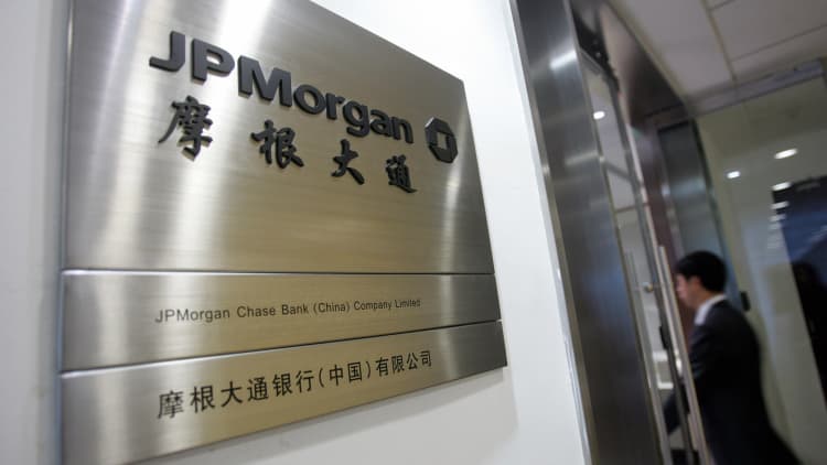 JPM facing bribery probe into Chinese hiring: Report