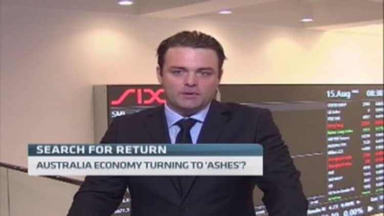 Australia's economy turning to 'ashes'? 