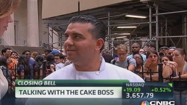 Talking with the Cake Boss