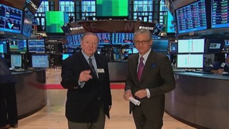 90 Seconds with Art Cashin: Looking for positive numbers