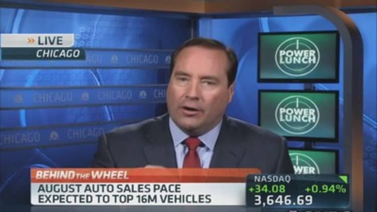 Auto sales pace expected to top 16 million