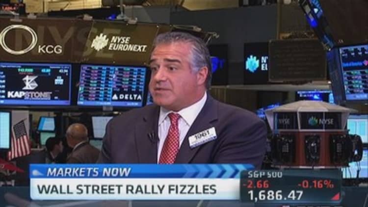 Wall Street rally fizzles