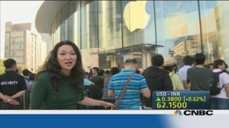 China Apple users go for the gold