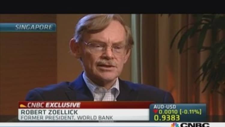 Zoellick: Global economy remains fragile
