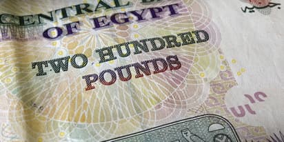 Egypt hikes interest rates by 600 basis points, pound crumbles to record low