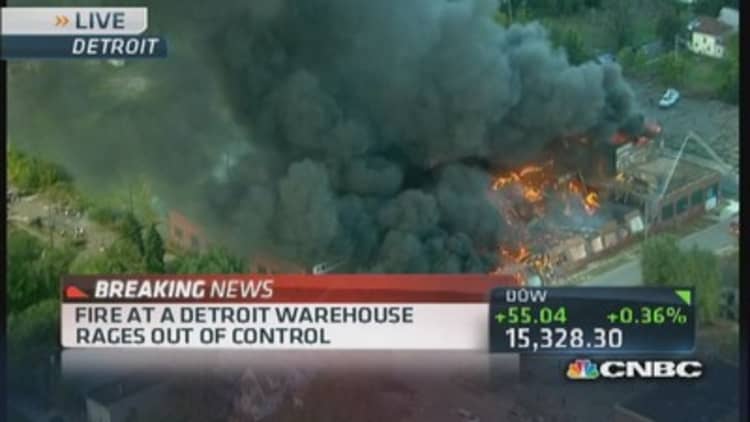 Fire rages in Detroit