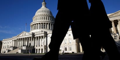 IMF: What a month-long shutdown could look like