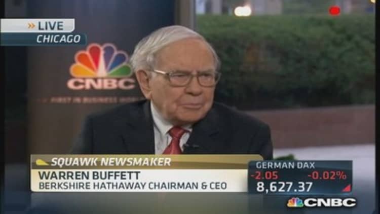Buffett: Big banks are not too big 