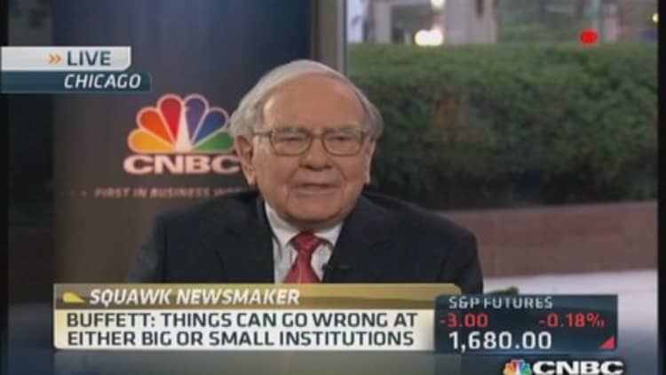 Warren Buffett: 'Regulators have a huge, huge club'