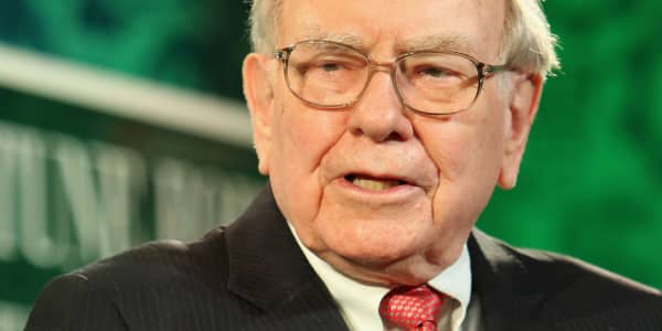 Buffett beats S&P for second straight year