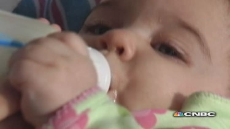 Online breast milk may put babies at risk