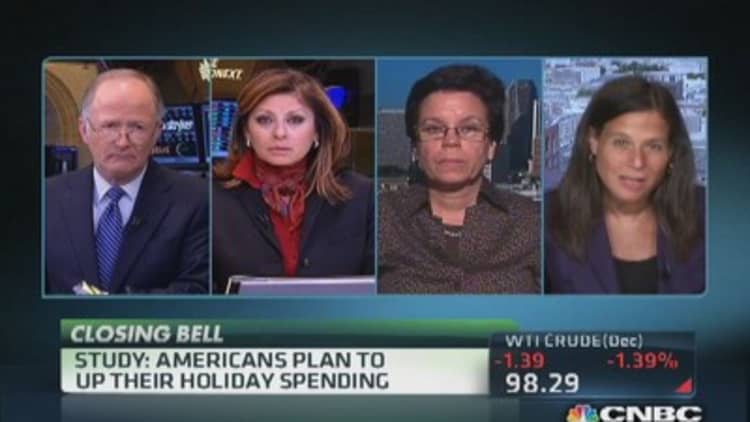 Americans plan to spend more over the holidays?