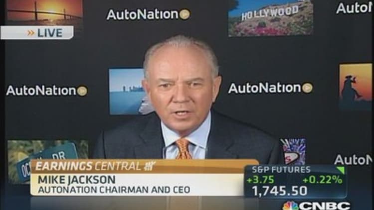 AutoNation rolls out Q3 results