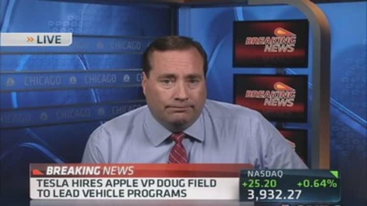 Tesla hiring Apple VP Doug Field