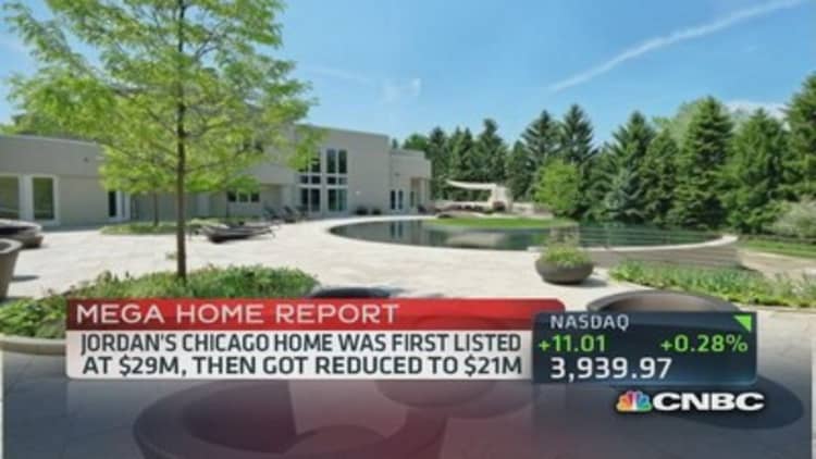 Chicago Bulls' Michael Jordan auctions home