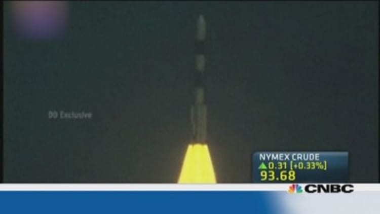 3, 2, 1, blast off! India launches Mars probe