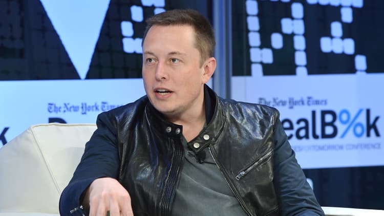 Elon Musk very much like Steve Jobs: Isaacson