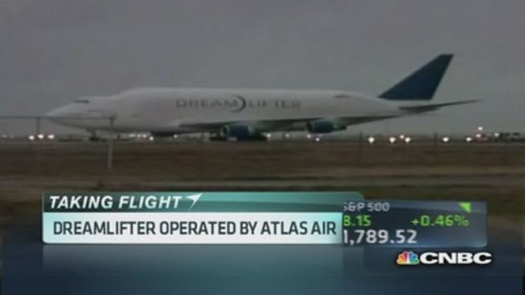 Boeing Dreamlifter lands at wrong airport