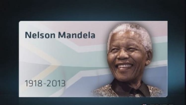 Fmr. South African Pres. Nelson Mandela dead