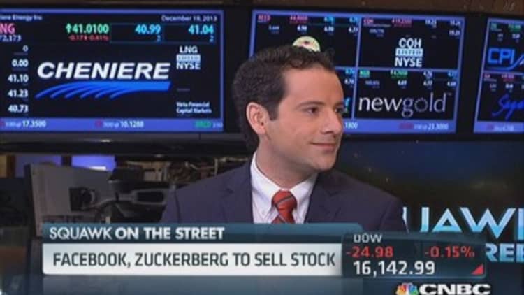Zuckerberg to sell stock
