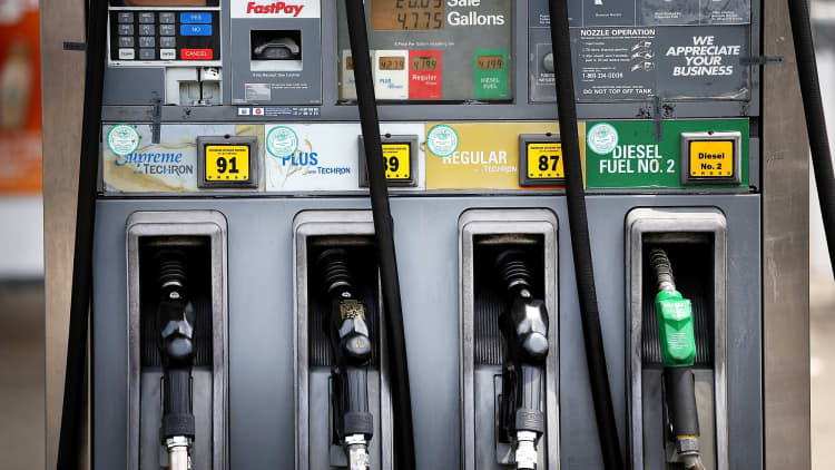 Will low gas prices pump up stocks?