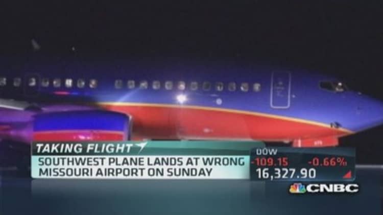 Southwest aircraft lands at wrong airport