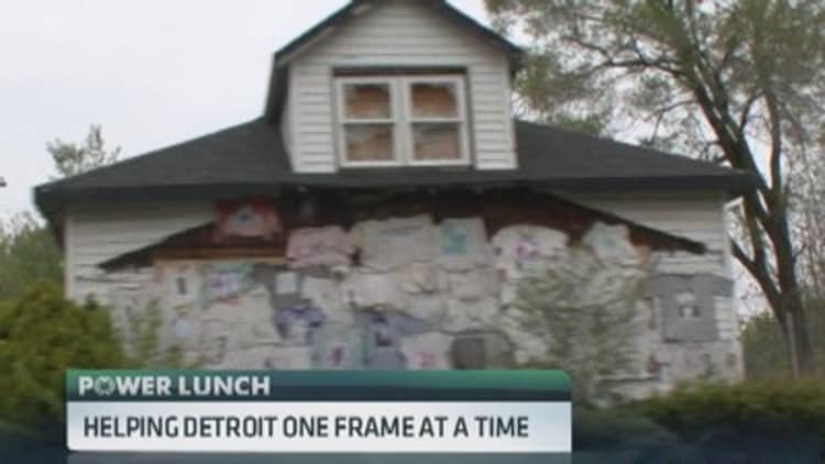 Holstee: Helping Detroit one frame at a time