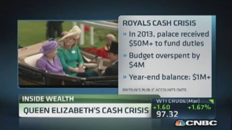 Queen Elizabeth's cash crisis