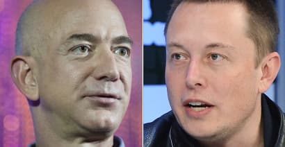 Faceoff: Musk vs Bezos