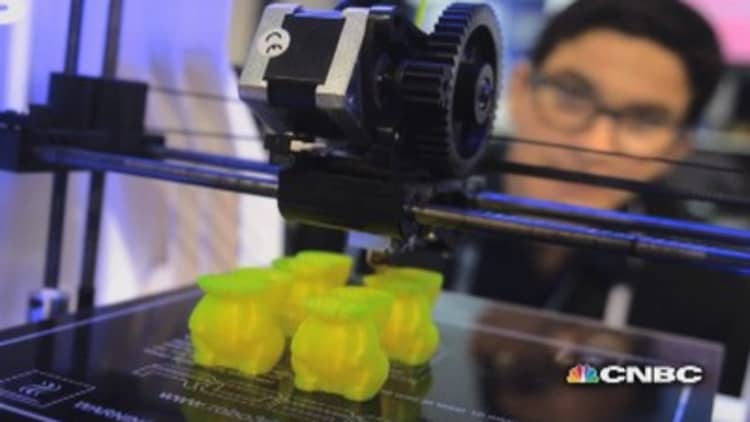 How does 3-D printing work?